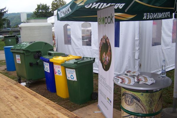 Na 11. Međunarodnom ekološkom sajmu Ekobis u Bihaću Ekopak i Komrad promovisali projekat odvojenog prikupljanja ambalažnog otpada u Općini Bihać