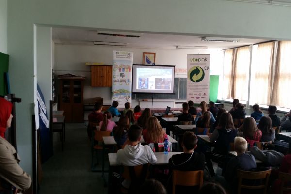 Svjetski dan zaštite okoliša - 1600 učenika iz Velike Kladuše i 900 učenika iz Olova u Ekopakovom edukativnom projektu